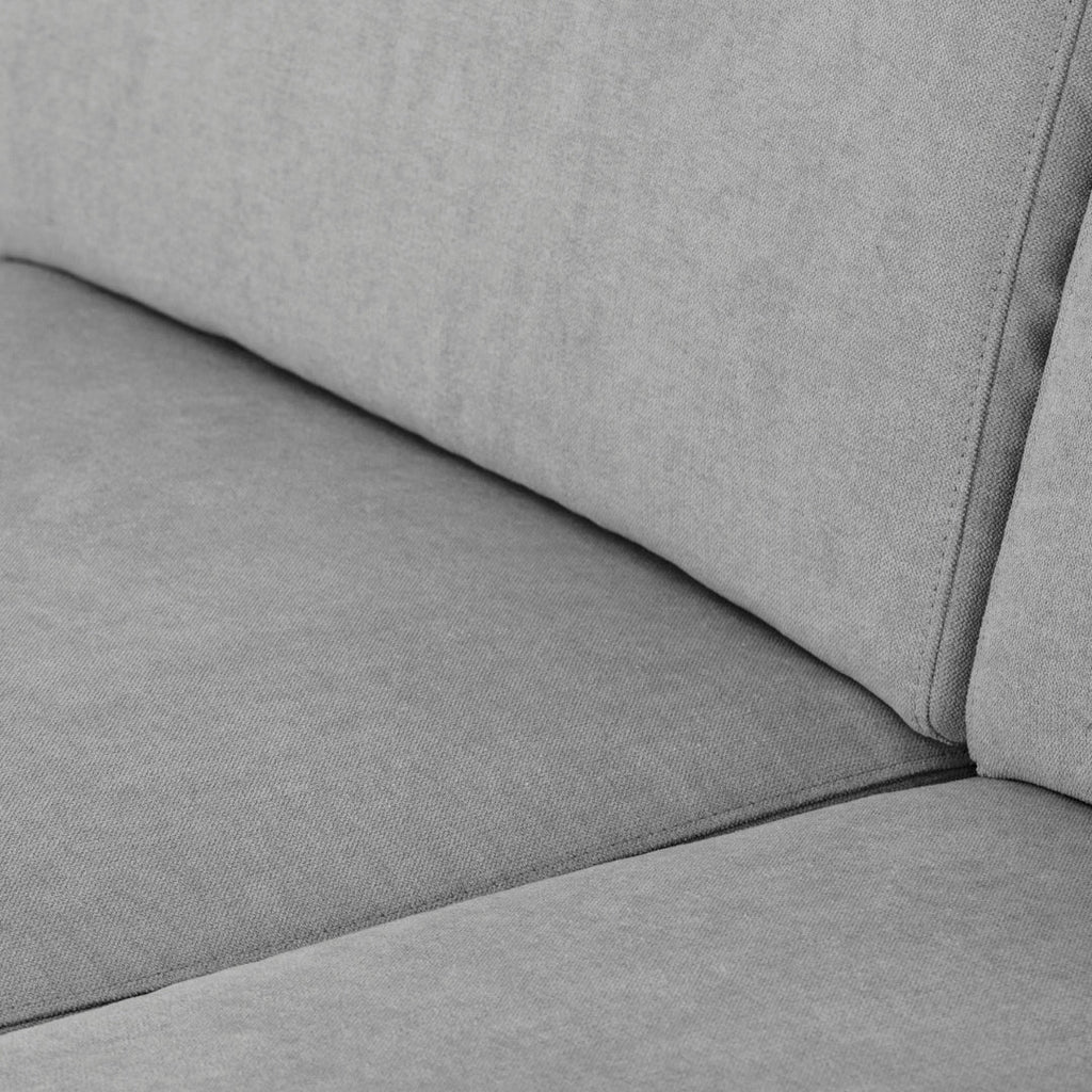 Sofá de 3 lugares com chaise longue reversível e pés vintage – AngelC710BSSRBG3840_C24