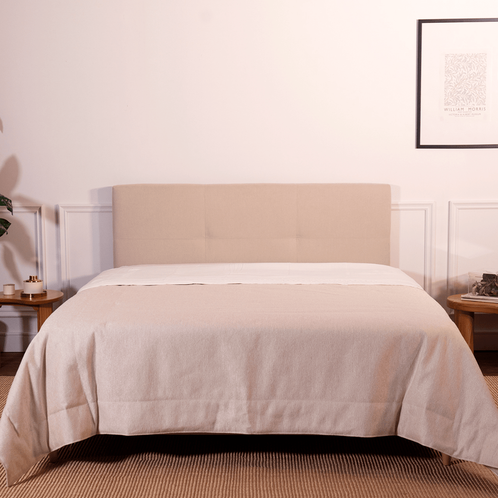 Cabeceira com Tecido Capitonné e Pés de Madeira - CarmenEA_CARMEN140x060x008CP03_C30