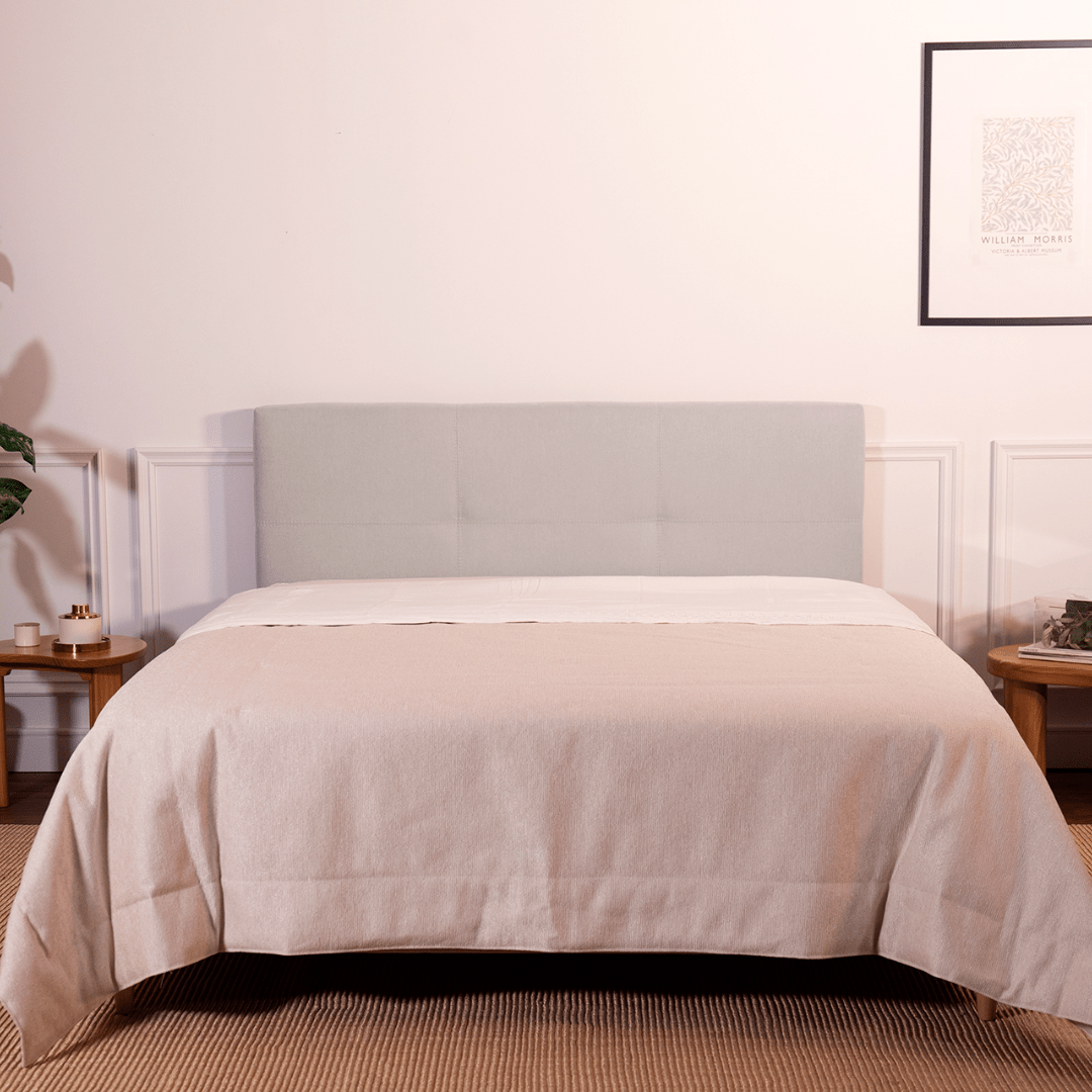 Cabeceira com Tecido Capitonné e Pés de Madeira - CarmenEA_CARMEN140x060x008CP03_C30