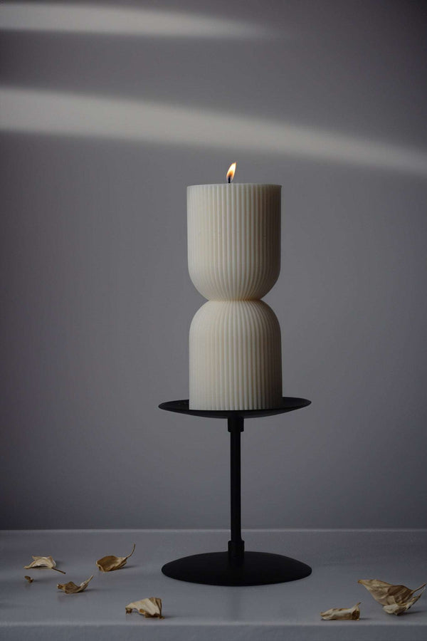 Atena Sculptural Candle (Medium)