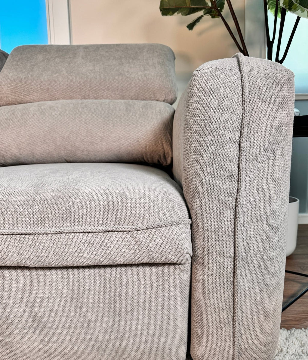 Sofá - Cama 4 Lugares com Chaise Longue Reversível e Cabeceiras Ajustáveis - MorganC1454CFSRG9140_C24