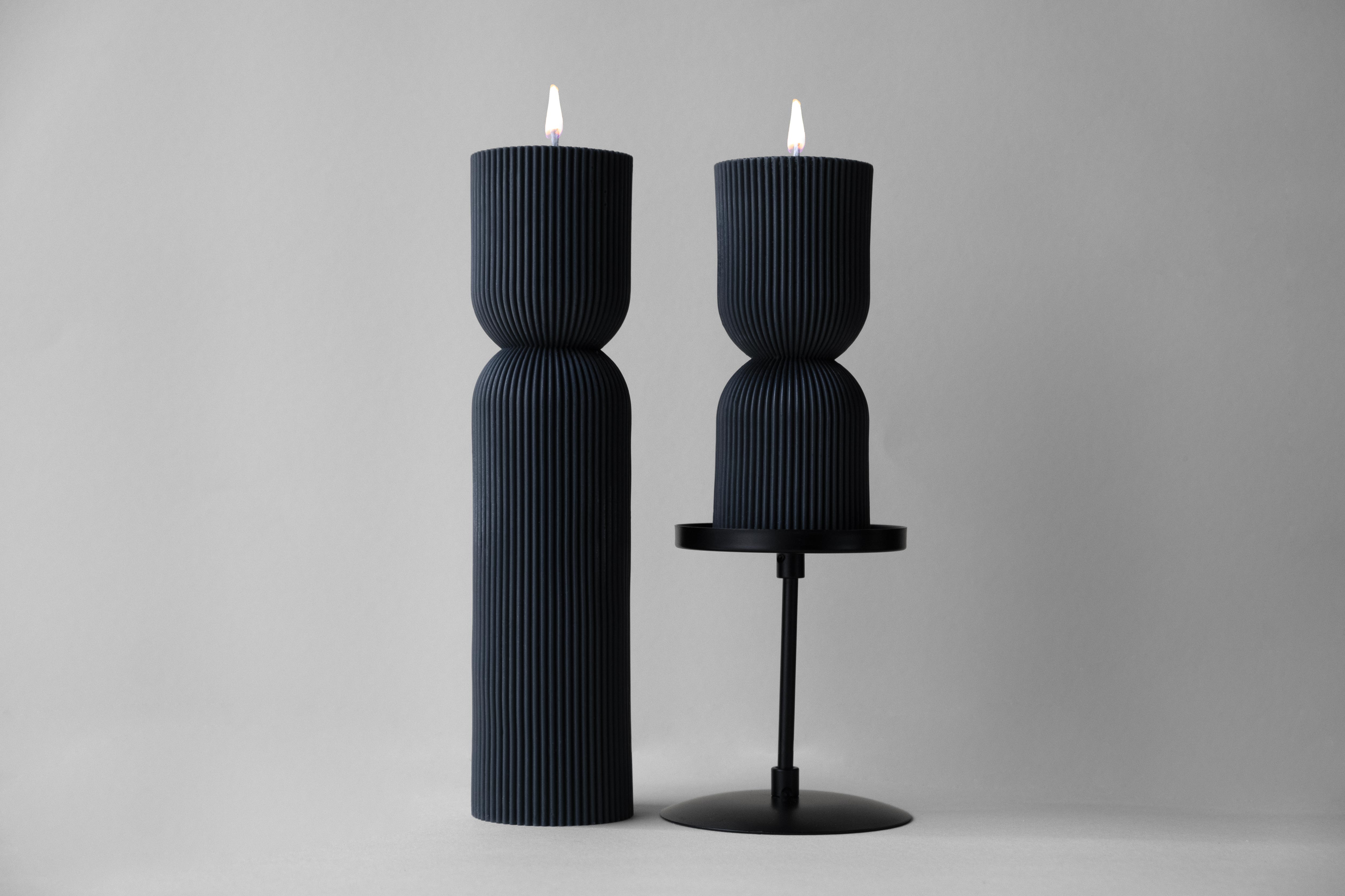 Atena Sculptural Candle (Medium)