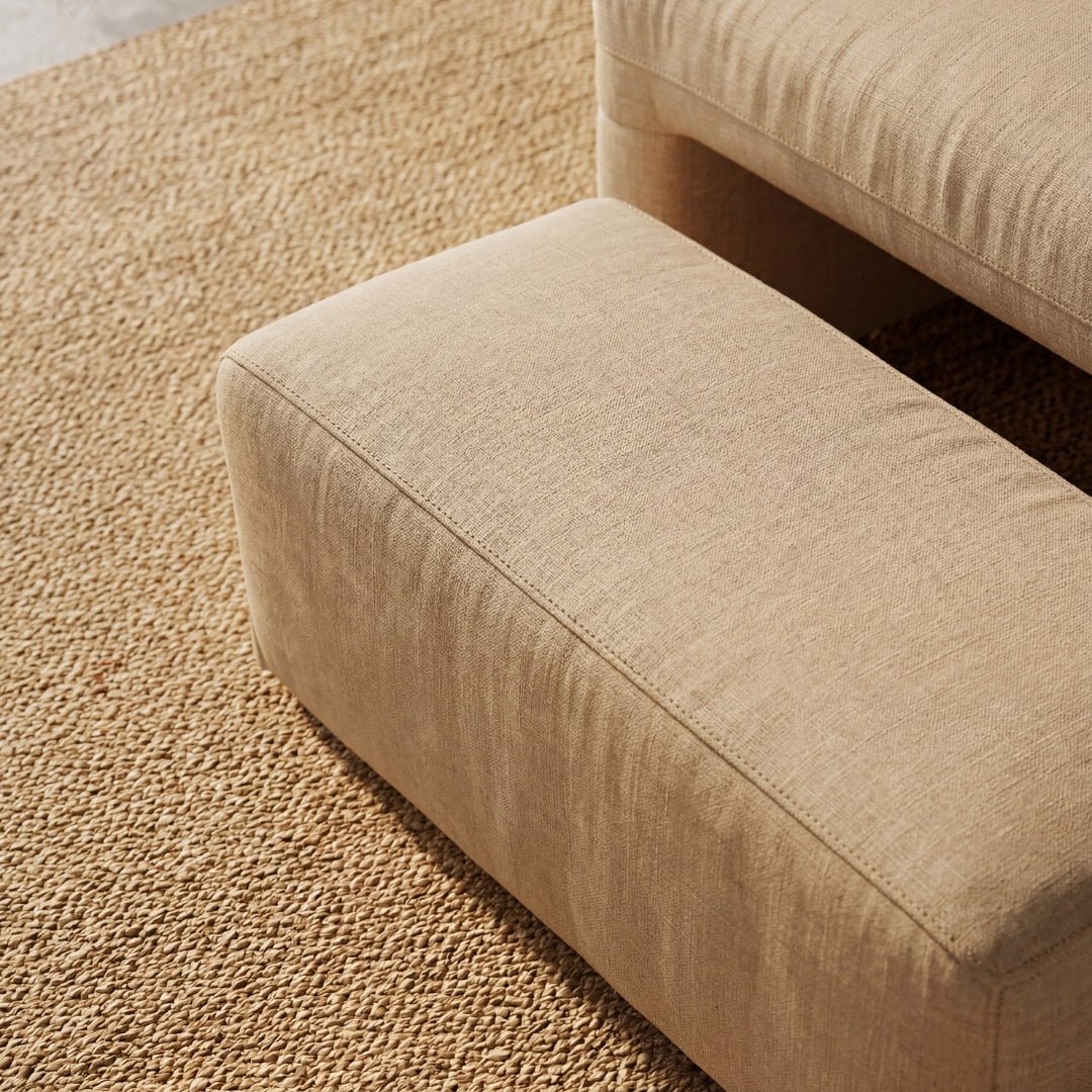 Sofá - cama de canto de 4 lugares com puff e arrumação extra – ZurieSofáBudwing